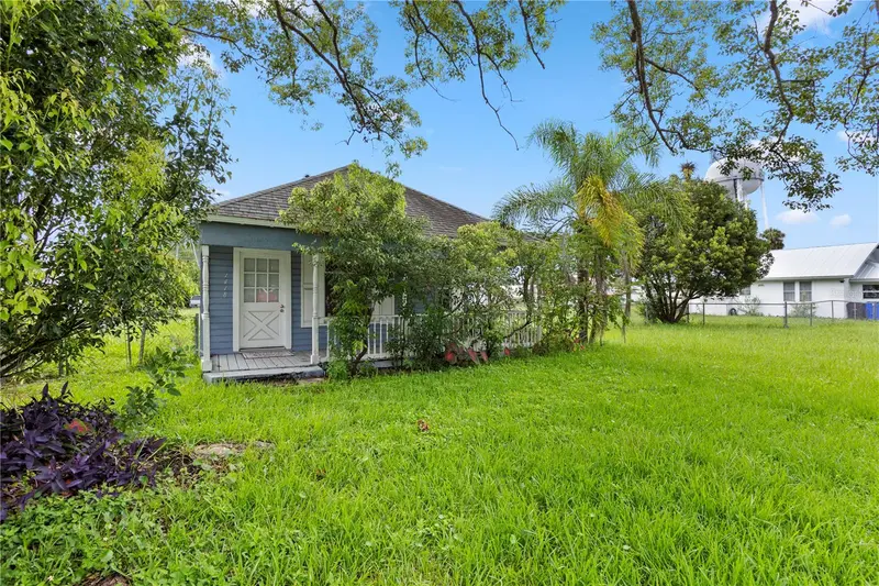1418 Massachussetts Ave, FL