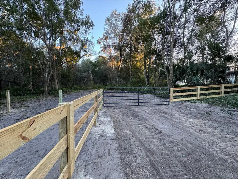 W Ohio Ave, FL