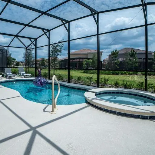 7868 Oak Reflection Loop, FL