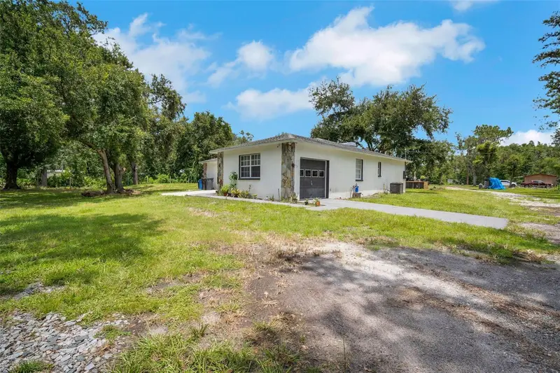 6830 N Dormany Rd, FL