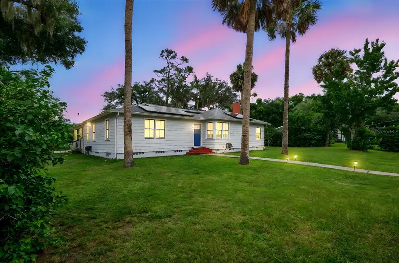232 W 17th St, FL