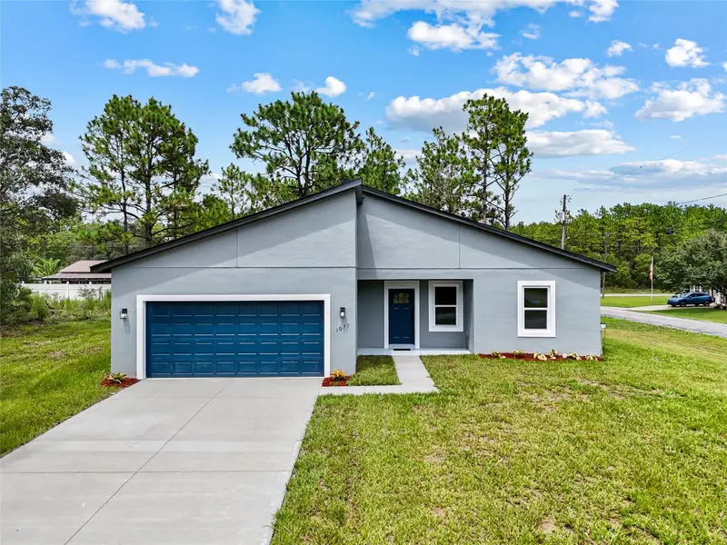 1071 W Hampshire Blvd, FL