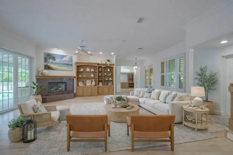 304 Tortuga Dr, FL