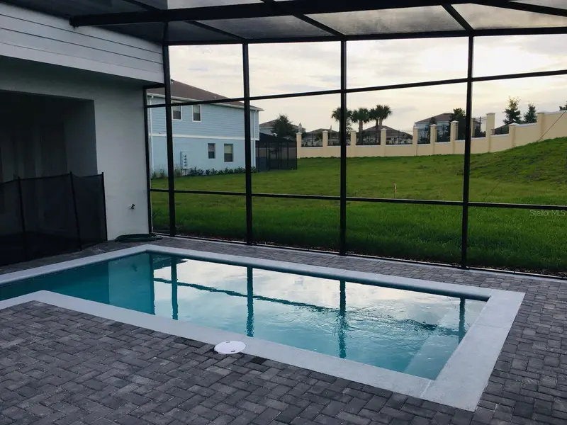 2452 Dubai St, FL
