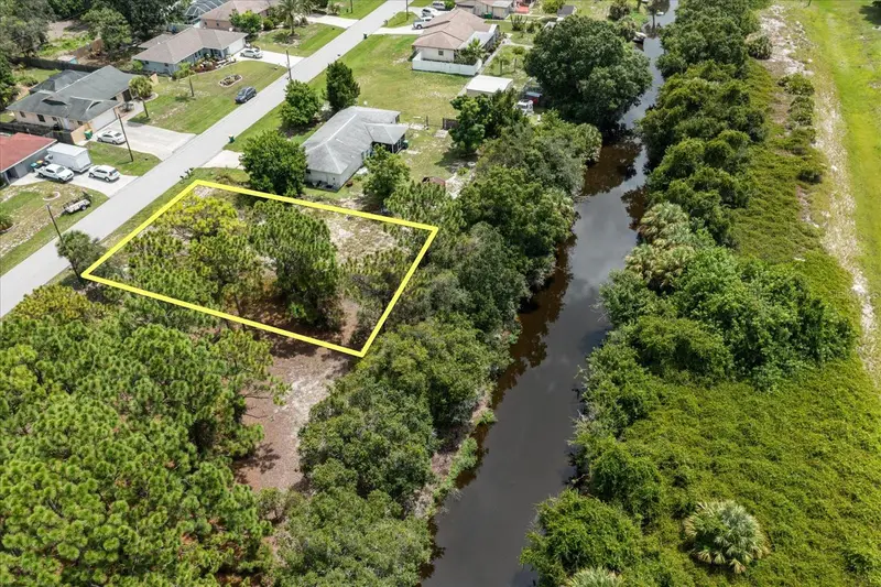 10485 Greenway Ave, FL