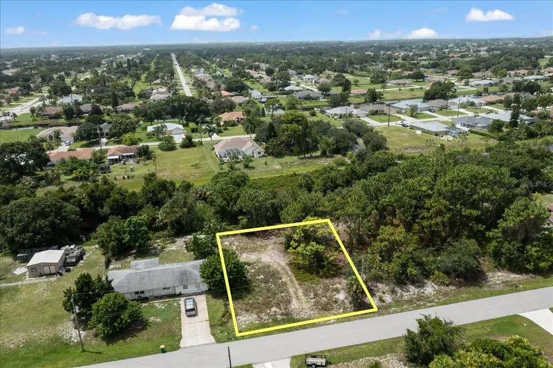 10485 Greenway Ave, FL