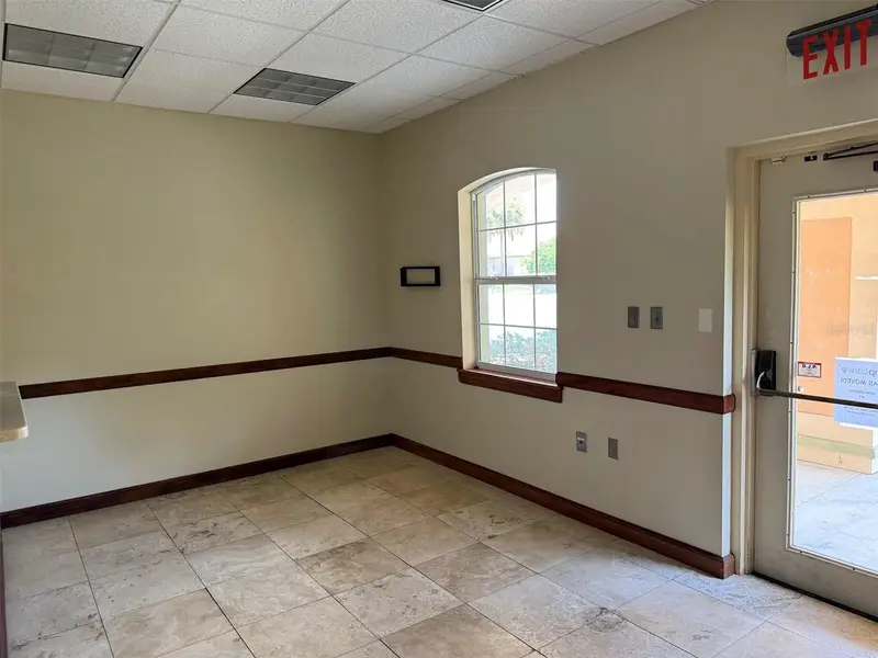 1400 S Us Hwy 441, Building 910 #912, FL