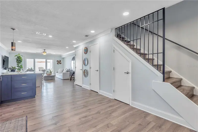 5172 Coquina Key Dr Se, FL