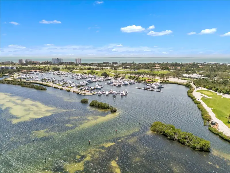 2600 Harbourside Dr #R9, FL