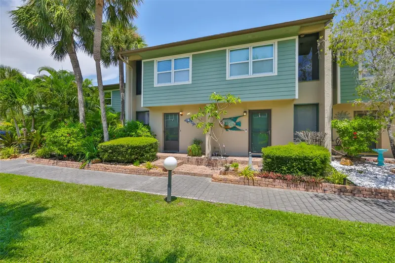 1028 Apollo Beach Blvd #8, FL