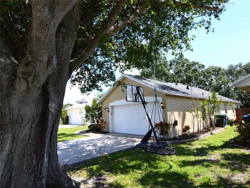 1576 Fawnwood Cir, FL