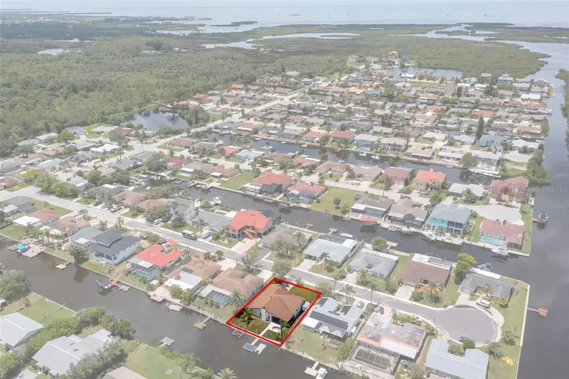 9910 Island Harbor Dr, FL