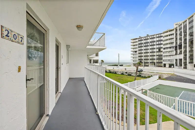 3510 S Ocean Shore Blvd #207, FL