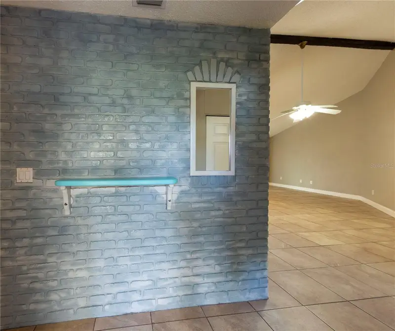 232 N Ridgewood Ave #3a, FL