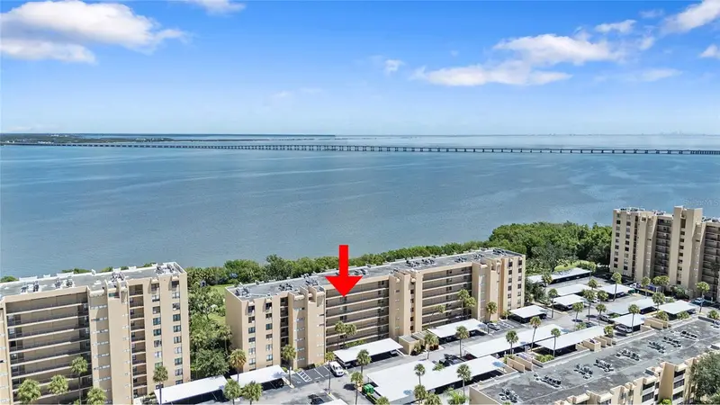 2617 Cove Cay Dr #604, FL