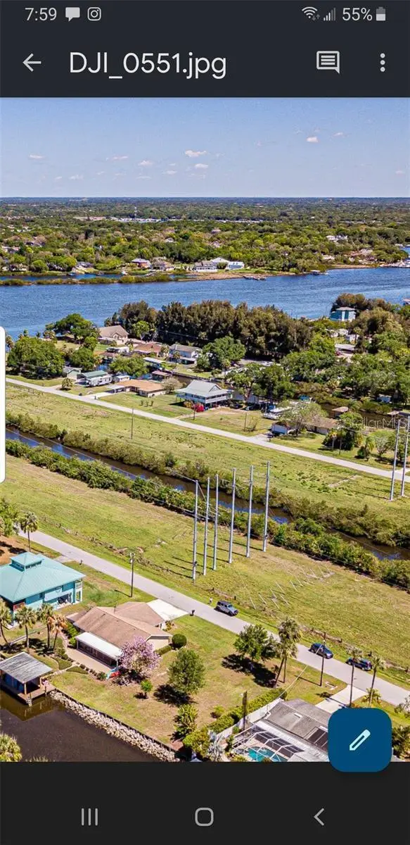 Bay Dr, FL