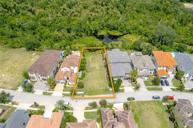 594 Muirfield Loop, FL