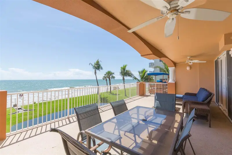 16326 Gulf Blvd #109, FL