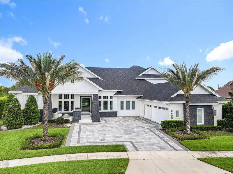 8600 Hata St, FL