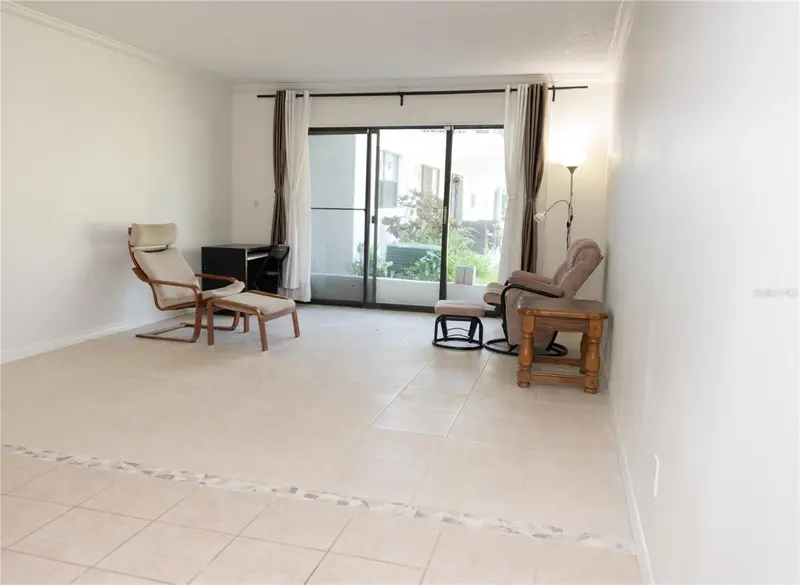 1504 Virginia Ave #105, FL