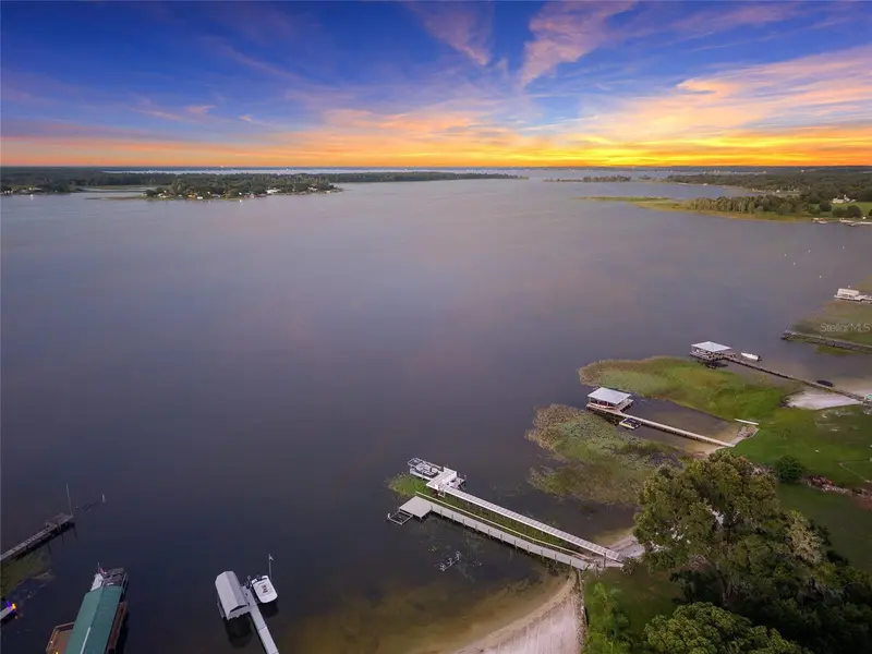 10745 Se Sunset Harbor Rd, FL