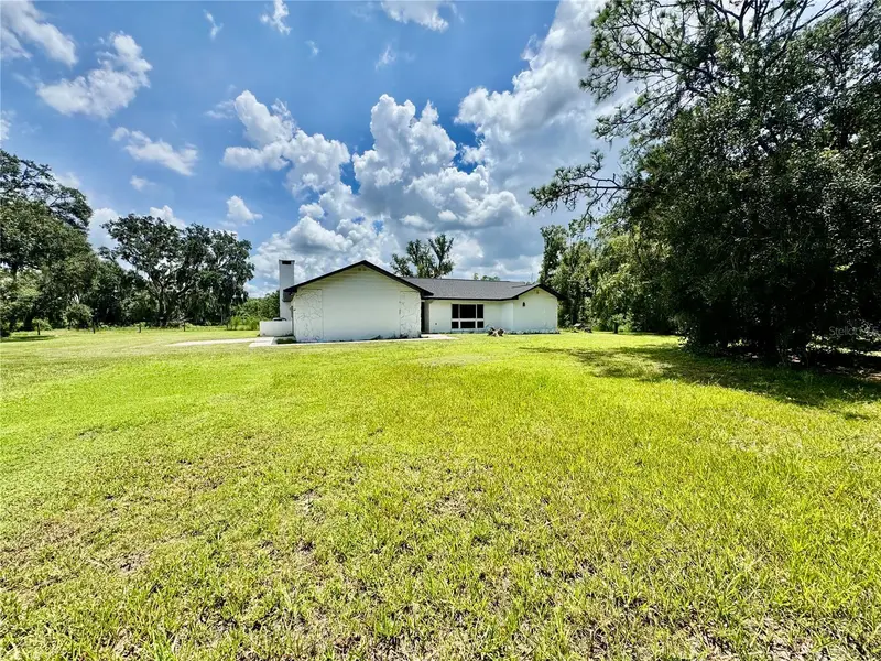 5812 N Dormany Rd, FL