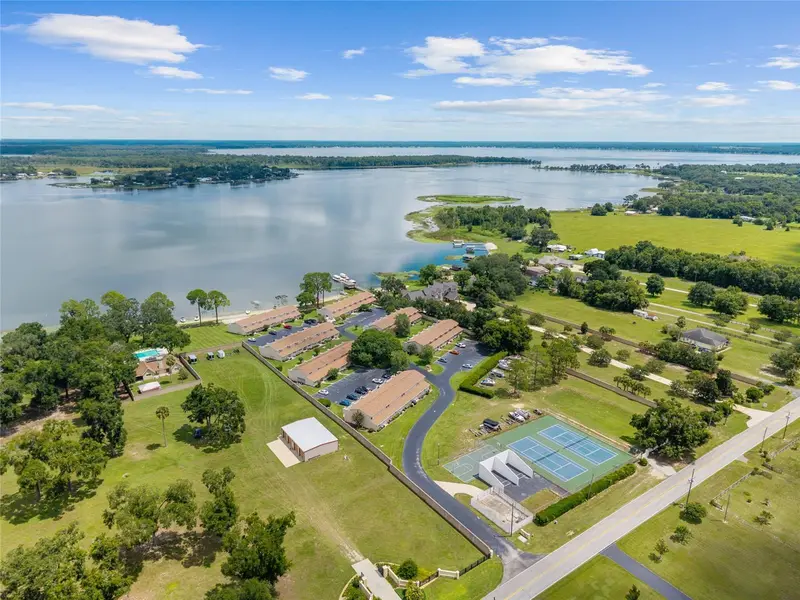 11001 Se Sunset Harbor Rd #B13, FL