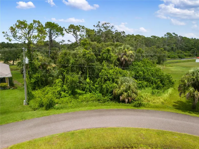 Lorri Circle, FL
