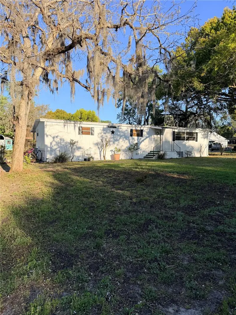 17222 Dansville Dr, FL
