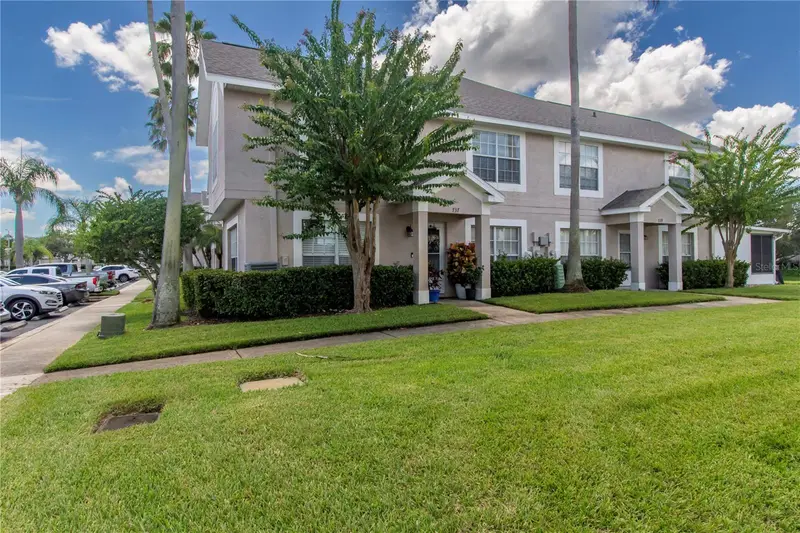 737 Kensington Lake Cir, FL