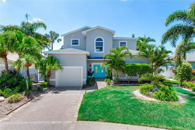 17081 Dolphin Dr, FL