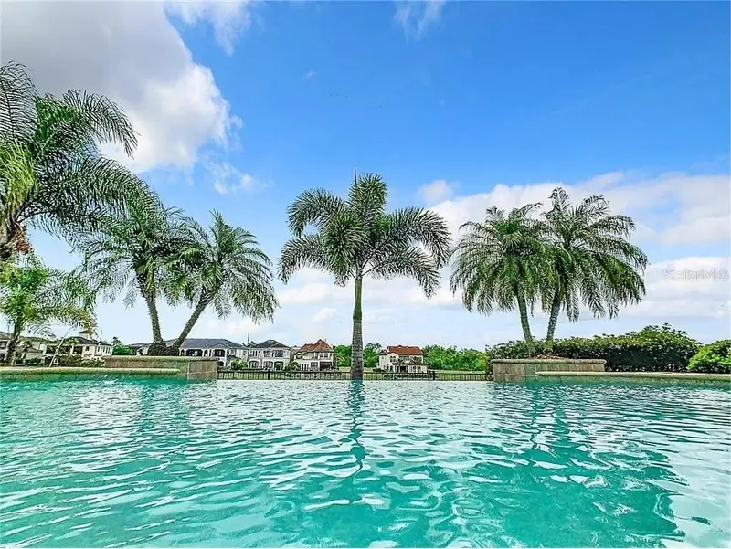 395 Muirfield Loop, FL