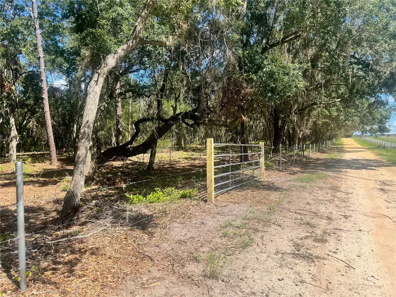 2 Sendcastle Dr, FL