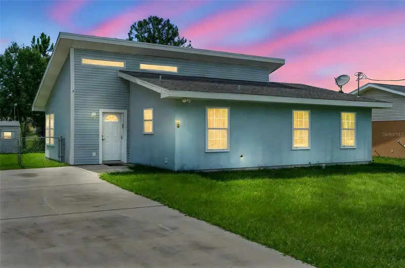 38 Juniper Pass Dr, FL