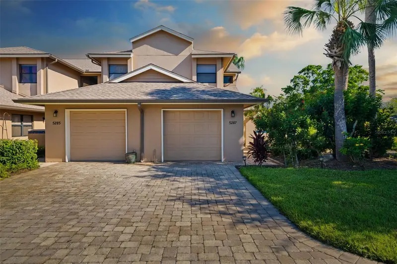 5287 Heron Way #205, FL