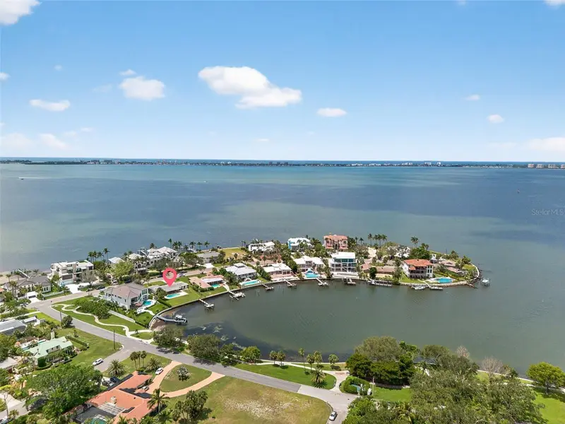 377 S Shore Dr, FL