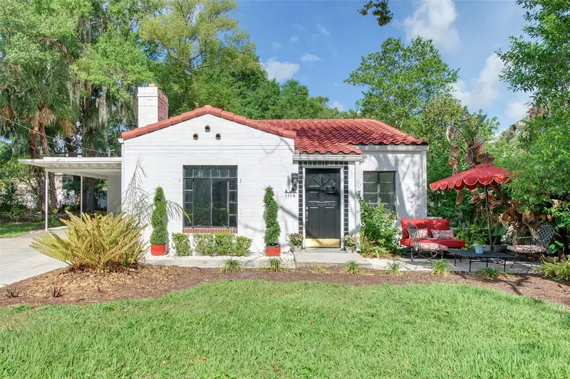 Colonialtown listing