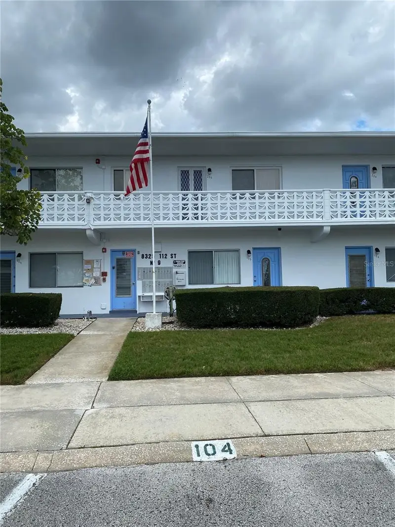 8325 112th St #106, FL
