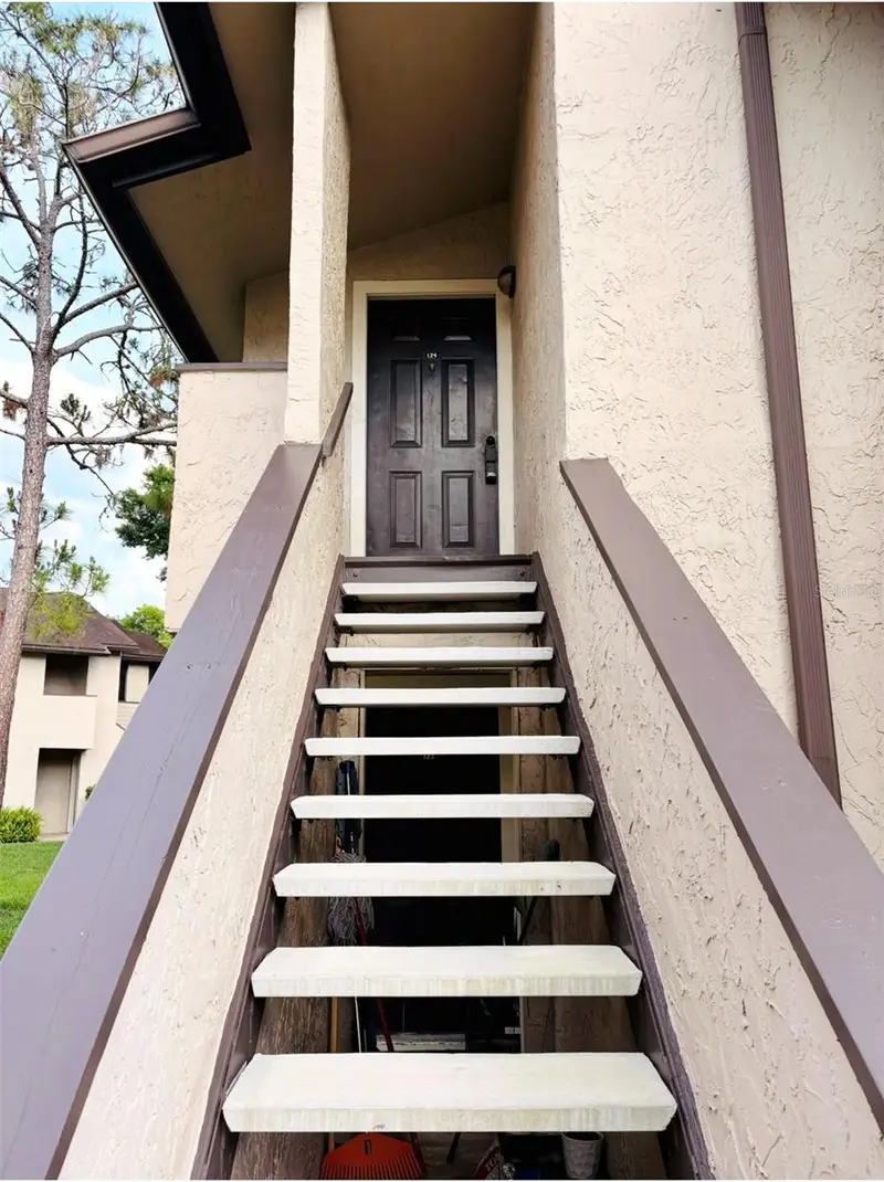 3019 Antique Oaks Cir #124, FL