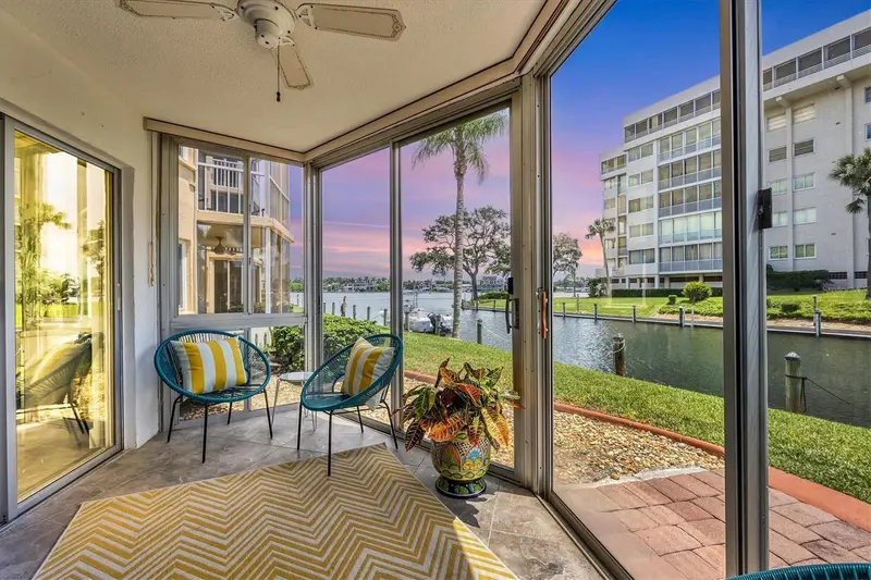 1350 N Portofino Dr #107, FL