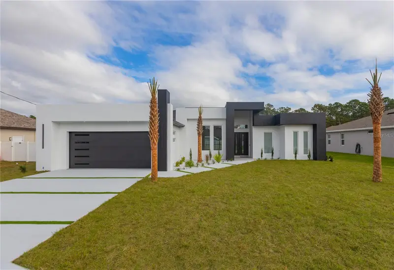 9 Edison Ln, FL