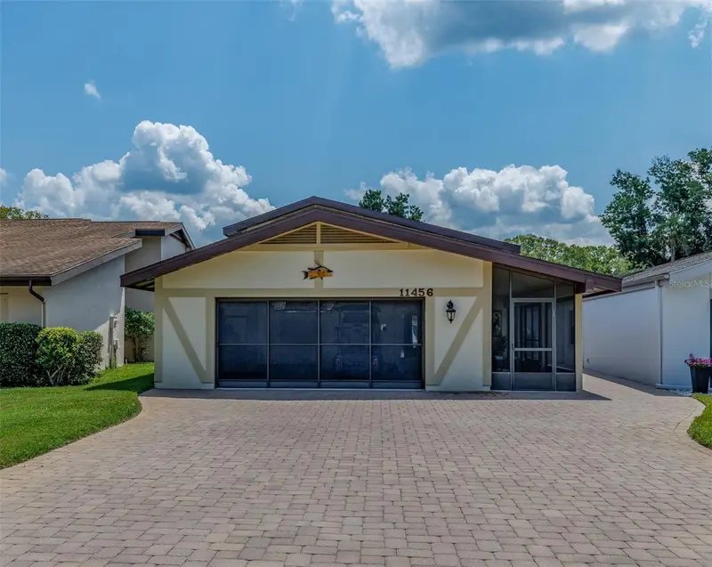 11456 W Clubview Dr, FL