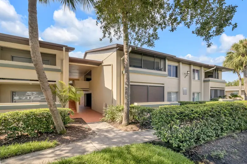 6108 Curry Ford Rd #216, FL