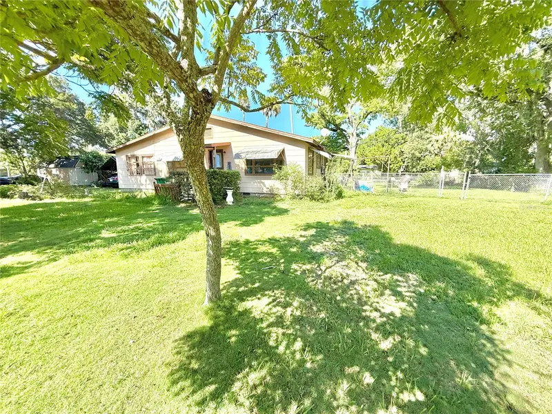 631 Elm Ave, FL