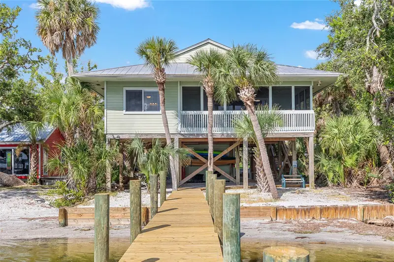 8178 Little Gasparilla Is, FL