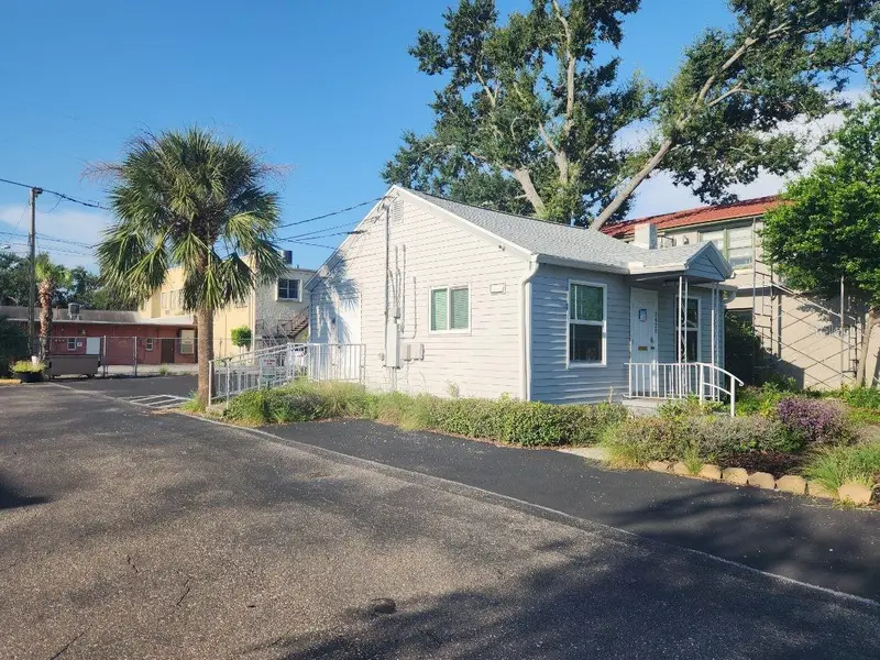 2420 1st Ave N, FL