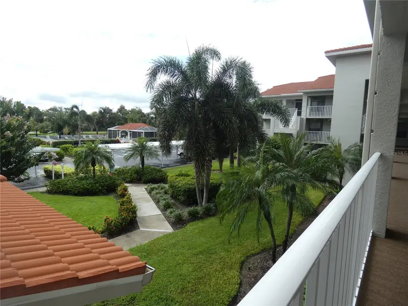 9320 Clubside Cir #2208, FL