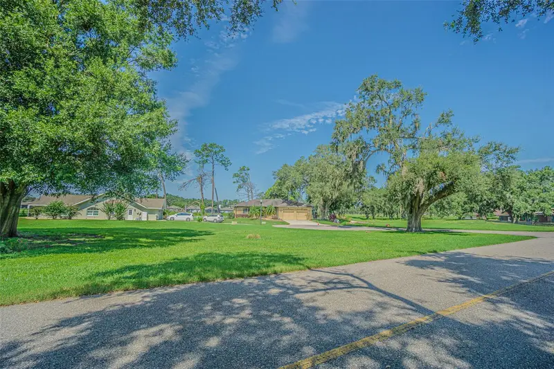 Brentwood Dr, FL
