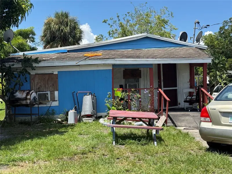 810 Person St, FL