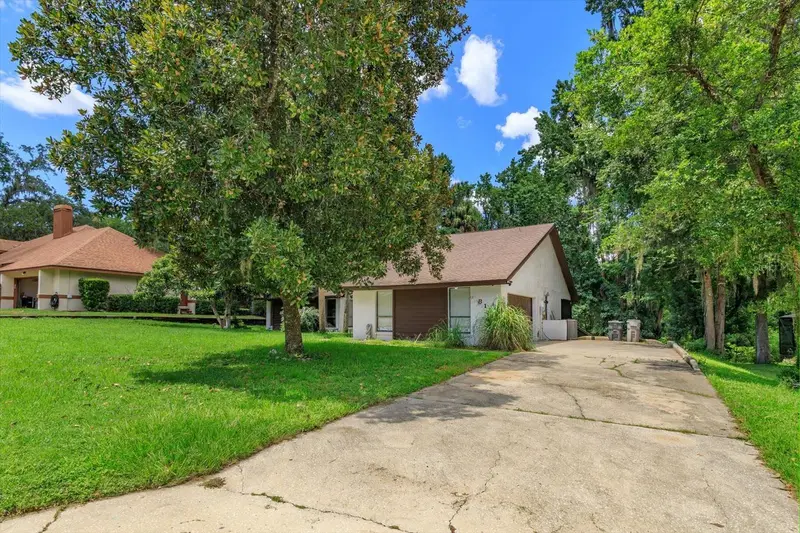 817 Hickory Knoll Ct, FL